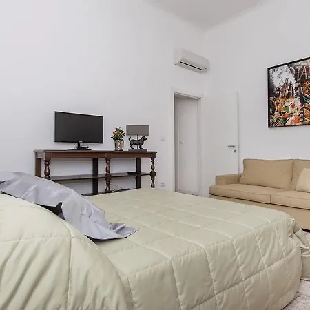 Appartamento A To Rent Barberini *